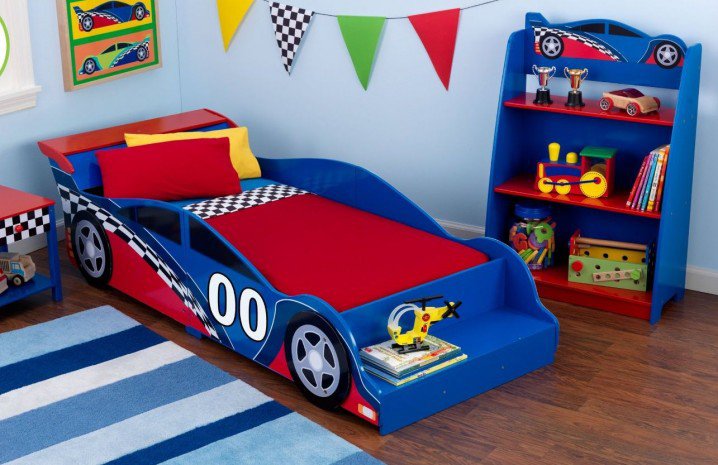 blue-theme-of-toddler-wall-furniture-and-rug-added-with-sport-car-bed-plus-shelf-718x465
